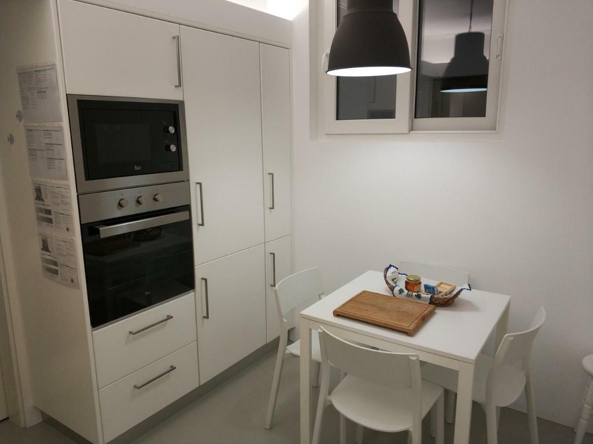 Lila'S Beach Apartment São Roque Εξωτερικό φωτογραφία